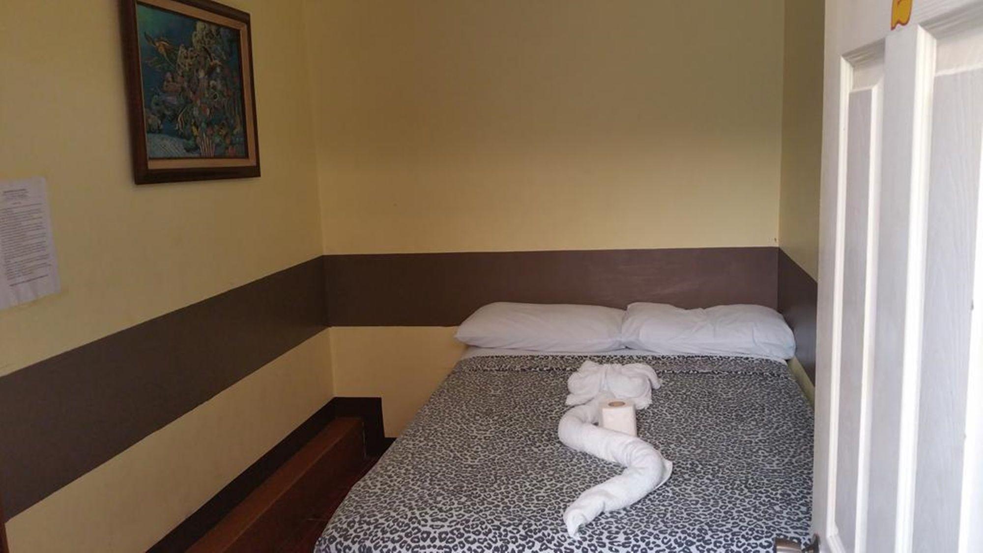 Residencia Katrina Bed And Breakfast El Nido Ngoại thất bức ảnh